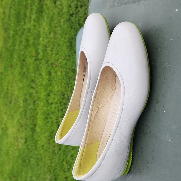 ECCO Angel White Ballerina Flat 35 - Picture 3 of 8